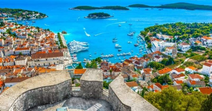Hvar_-Dreamer4787-800x500-min-720x380