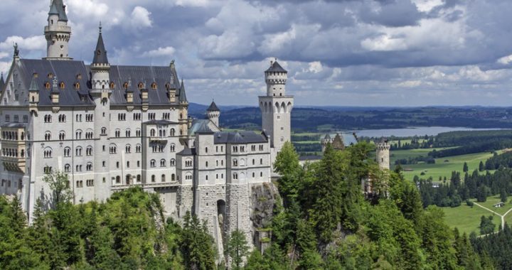 neuschwanstein-castle-castle-kristin-allgau-46970-720x380